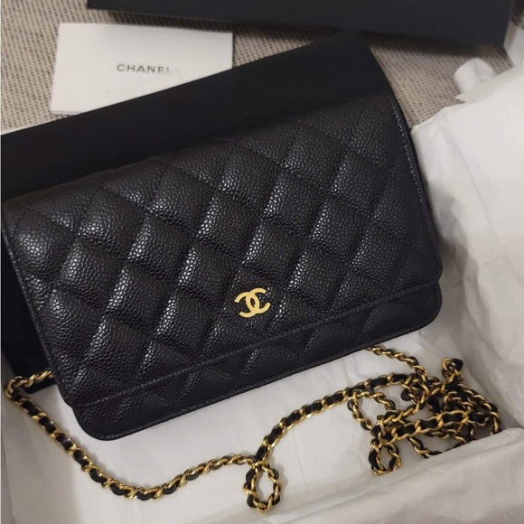 Chanel WOC full set; like new - Picture 1 of 8